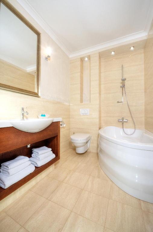 Hotel Lipowy Most Supraśl Eksteriør billede
